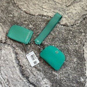 Lululemon dual pouch wristlet